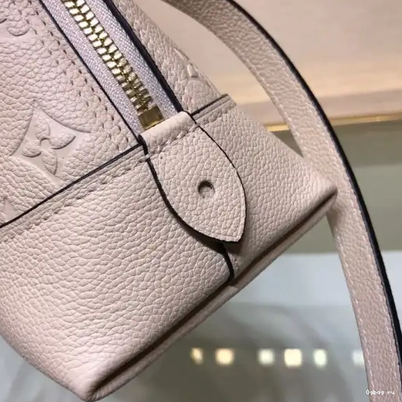 VUITTON NEO EXCLUSIVE BB LOUIS - ALMA PRELAUNCH NEO 0511